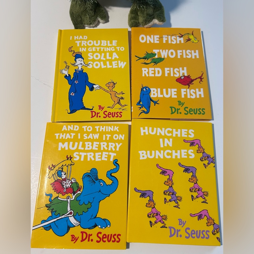 Dr. Seuss 15 Small Children's Book Set - Picture 2 of 10